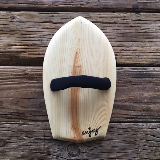 Item Number: OW001
Baby Buddha Diamond Tail. Made with Wood, Organic Olive Oil and Upcycled Wetsuits. GRAIN WILL VARY. $125 MADE TO ORDER